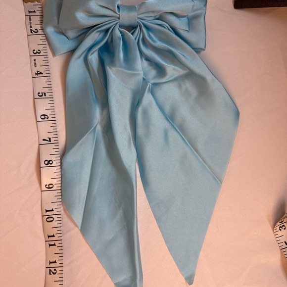 Elegant Blue Hair Bow Light Blue With Barrette - Picture 3 of 7